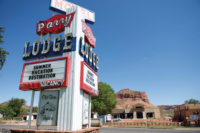 Downtown Kanab - TARA LOHAN