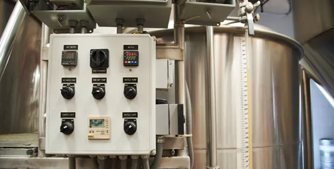 6. The boiling wort is temperature controlled and cooled significantly before it’s transferred to the fermentation tank.