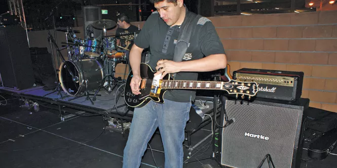 ALONZO MANZANO