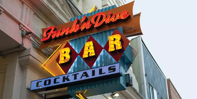 Funk ‘N Dive - DEREK CARLISLE