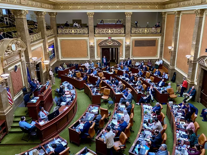 Utah House Democrats' leader says she's frightened of hyper-partisanship on the right - Vimarsana News