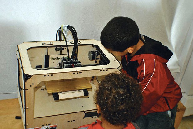 A 3-D printer at Blu-Bin
