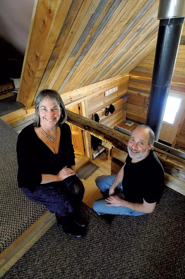 Two Cabot �Sexperts� Rekindle Relationships Sex