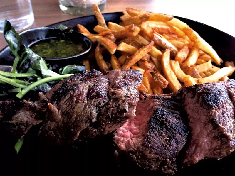 Steak frites - CAROLYN FOX