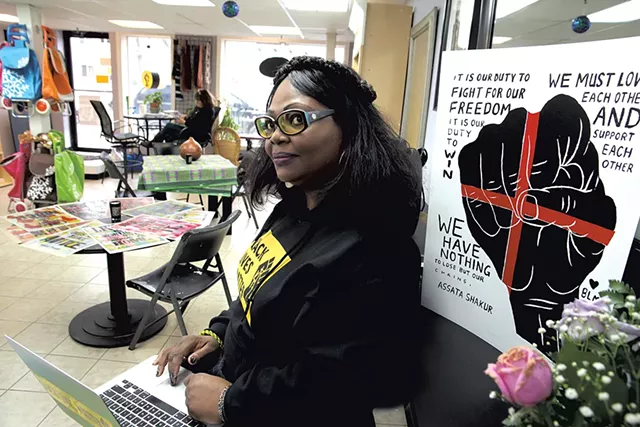 Ebony Nyoni at Shop 4 Change in Winooski - MATTHEW THORSEN