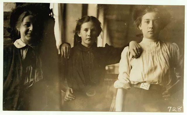 American Woolen Co. mill workers, 1909 - COURTESY OF LIBRARY OF CONGRESS/LEWIS HINE