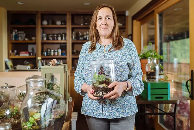 Susan Goldstein and her Muddy Toes terrariums - OLIVER PARINI