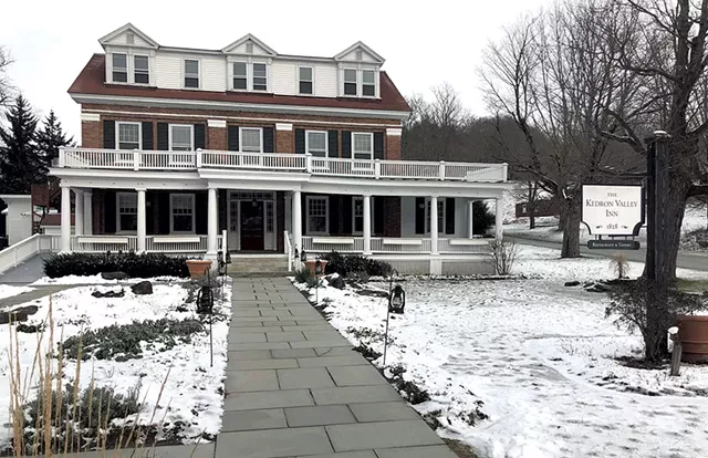 Kedron Valley Inn - KIRK KARDASHIAN