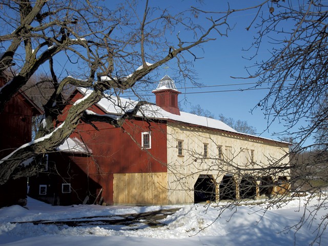 The Big Barn at Clemmons Family Farm - AMY LILLY