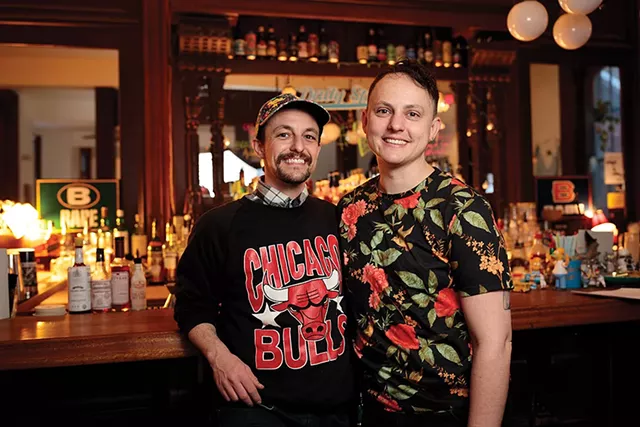 Babe's Bar - BEN DEFLORIO