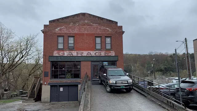 The Garage Cultural Center - AMY LILLY