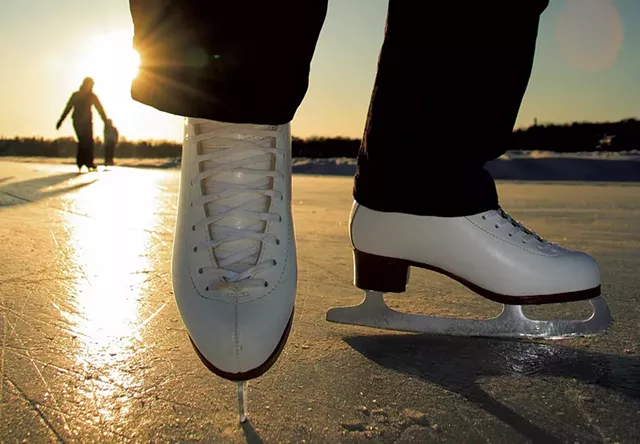 Ice Skating - © MARTINMARK | DREAMSTIME.COM