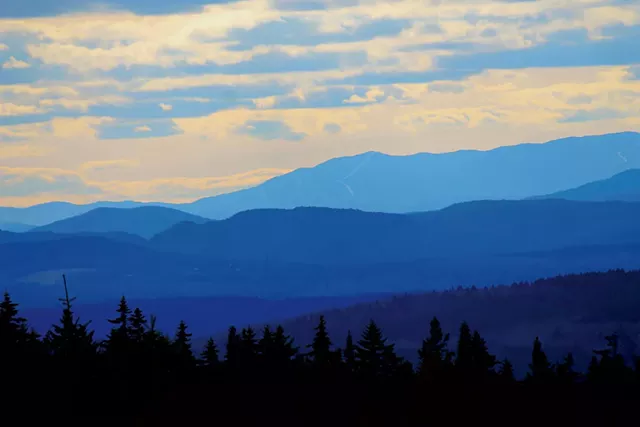 Barr Hill Natural Area - TRISTAN VON DUNTZ
