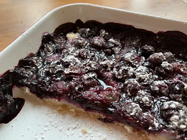 Blueberry shortbread bars - MELISSA PASANEN ©️ SEVEN DAYS