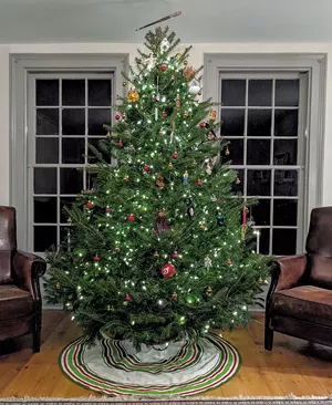 A communal Christmas tree - COURTESY OF ROCKWELL'S RETREAT