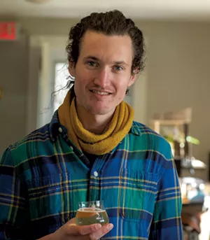 Alexandre Apfel - CALEB KENNA