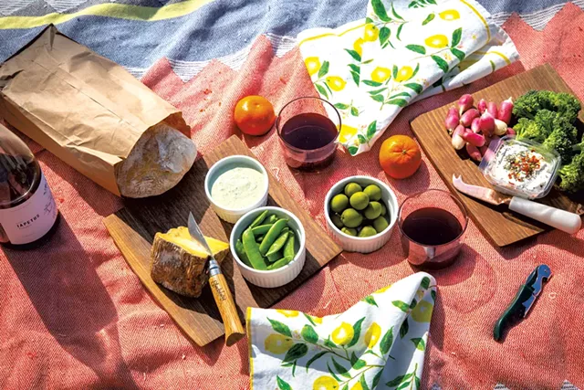 Picnic spread - JORDAN BARRY ©️ SEVEN DAYS