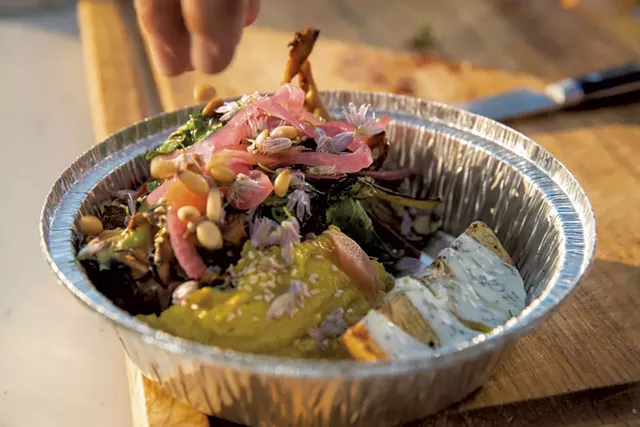 Grilled vegetable bowl - JAMES BUCK