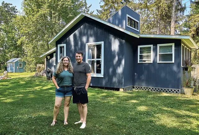 Adelle Lawrence and Jeremy Smith at Camp Hickory House - BEAR CIERI