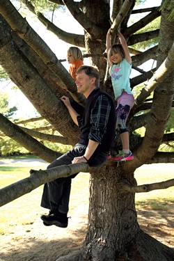 Erik Kaarla with his 7-year old twins - MATTHEW THORSEN
