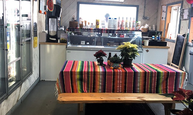 Arandas Mexican Cuisine counter and seating - JORDAN BARRY ©️ SEVEN DAYS