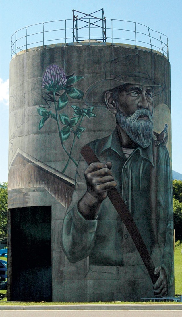 Silo mural by Sarah C. Rutherford - MOLLY ZAPP