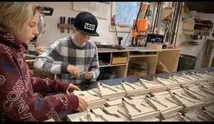 Pomerantz's sons assemble birdhouse kits - COURTESY OF PETER POMERANTZ