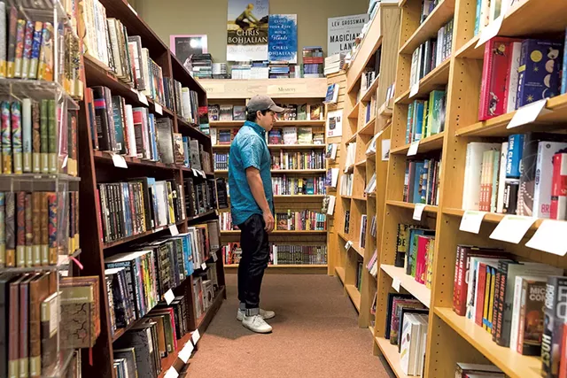 Phoenix Books Burlington - FILE: OLIVER PARINI