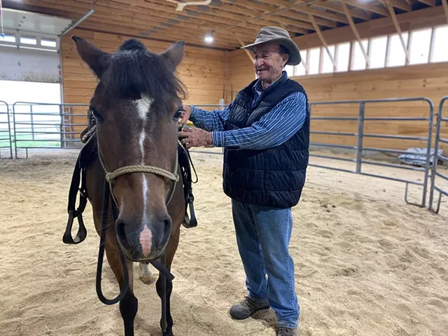 Gary Itzstein with Chessy - RACHEL HELLMAN ©️ SEVEN DAYS