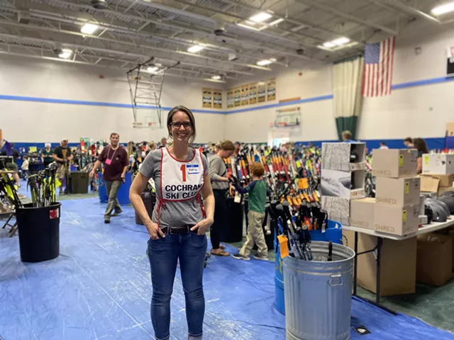 Organizer Maria Brown at the ski sale - RACHEL HELLMAN ©️ SEVEN DAYS