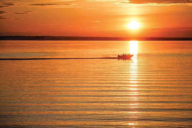Power boating in Lake Champlain - FILE: OLIVER PARINI