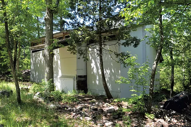 The front of 97 Dunder Road - SASHA GOLDSTEIN
