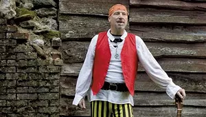 Behind the Music: Rockin' Ron the Friendly Pirate