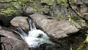 Vermonting: Waterfalls and Hoagies Around the Appalachian Gap