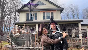 Stuck in Vermont: Annie & Eric Calacci&rsquo;s &lsquo;Halloween House&rsquo; in Jericho