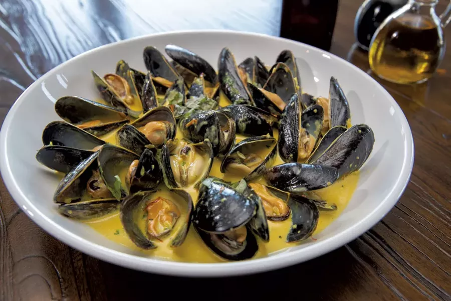 Saffron mussels - JAMES BUCK