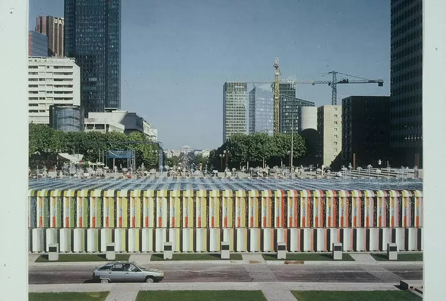 Peter Ker Walker's Work: La Defanse, Paris, France