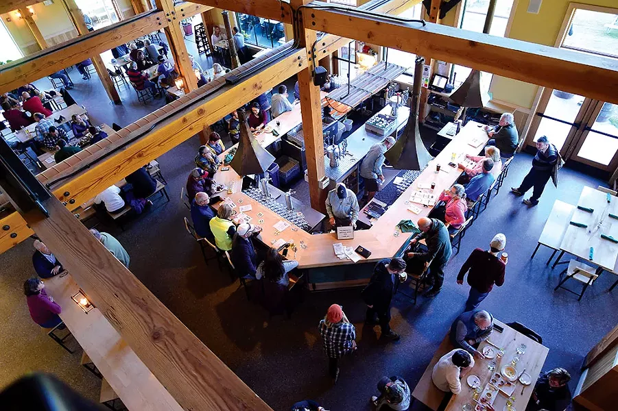 von Trapp Brewing Bierhall Restaurant - JEB WALLACE-BRODEUR