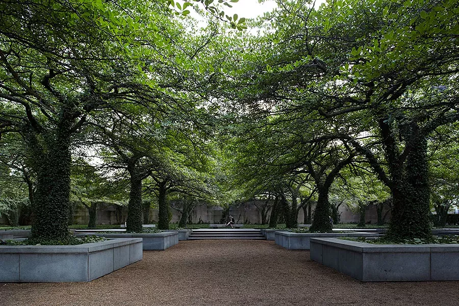 Art Institute of Chicago, South Garden, Ill. - COURTESY OF THE CULTURAL LANDSCAPE FOUNDATION