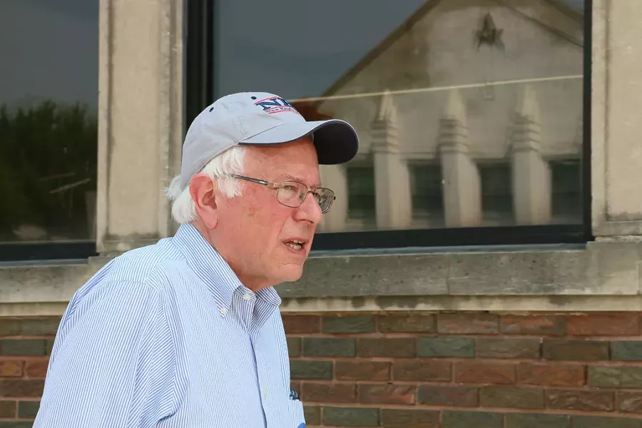 Bernie Sanders in Iowa - DEBRA KAPLAN
