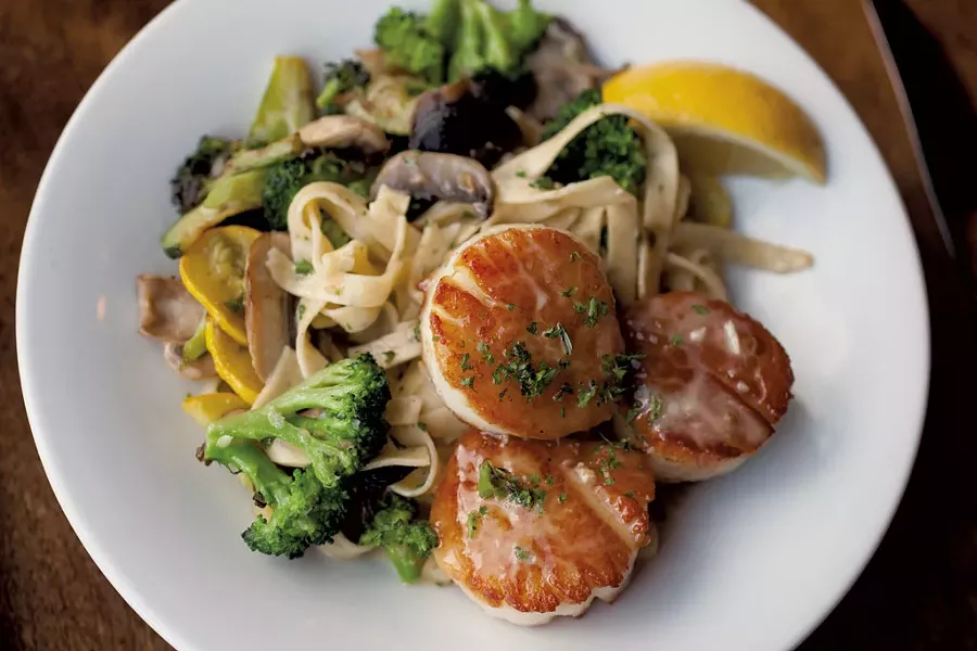 Pan-seared scallops - JESSICA OJALA