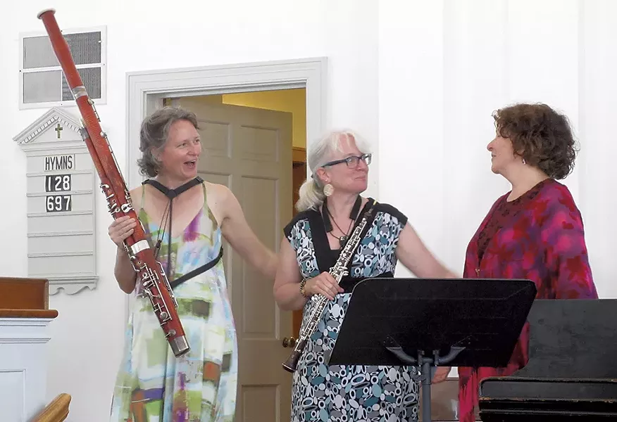 Rachael Elliott, Katie Oprea and Cynthia Huard of Heliand Consort - AMY LILLY