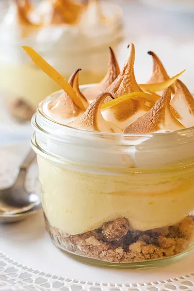 Lemon meringue tart - OLIVER PARINI