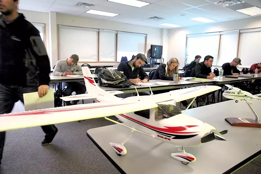 Professional pilot class - MATTHEW THORSEN