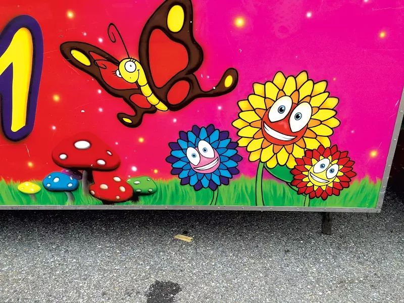 Wacky Worm ride, detail, Craig Manders