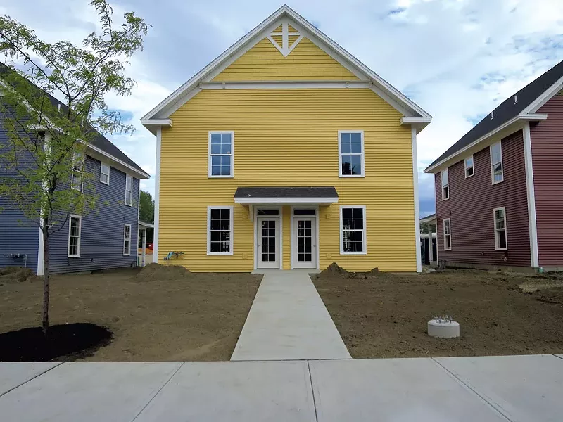 Duplexes at Bayberry Commons look like single-family homes - MATTHEW THORSEN