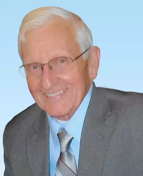 Leon Richard "Dick" Paquette