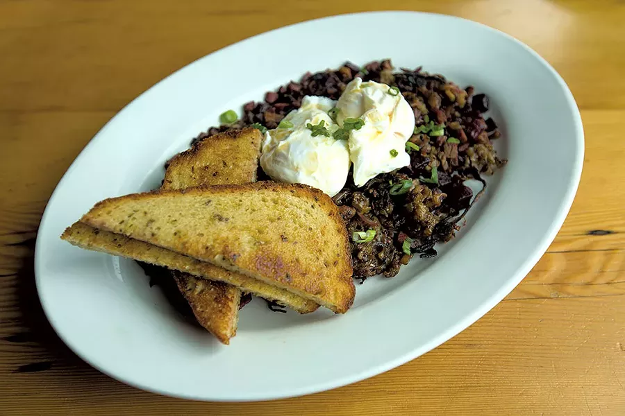 Brunch at Hatchet Tap and Table - SHEM ROOSE