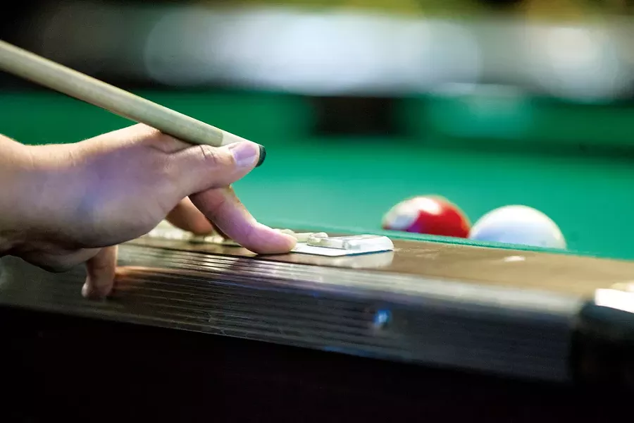 Terah Williams playing at the Van Phan Billiards - JAMES BUCK