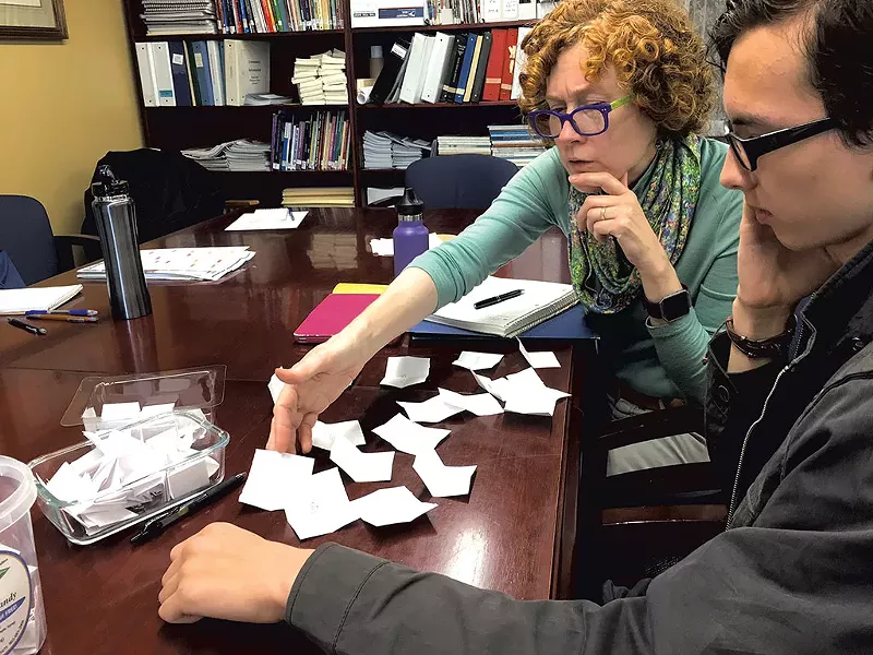 Students making sentences with words drawn at random - PAMELA POLSTON